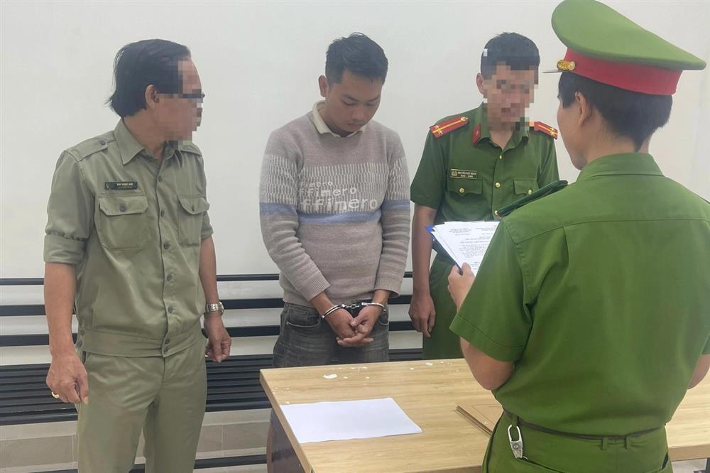 Chém người đứt 4 ngón tay rồi trốn ra đảo 10 ngày-1