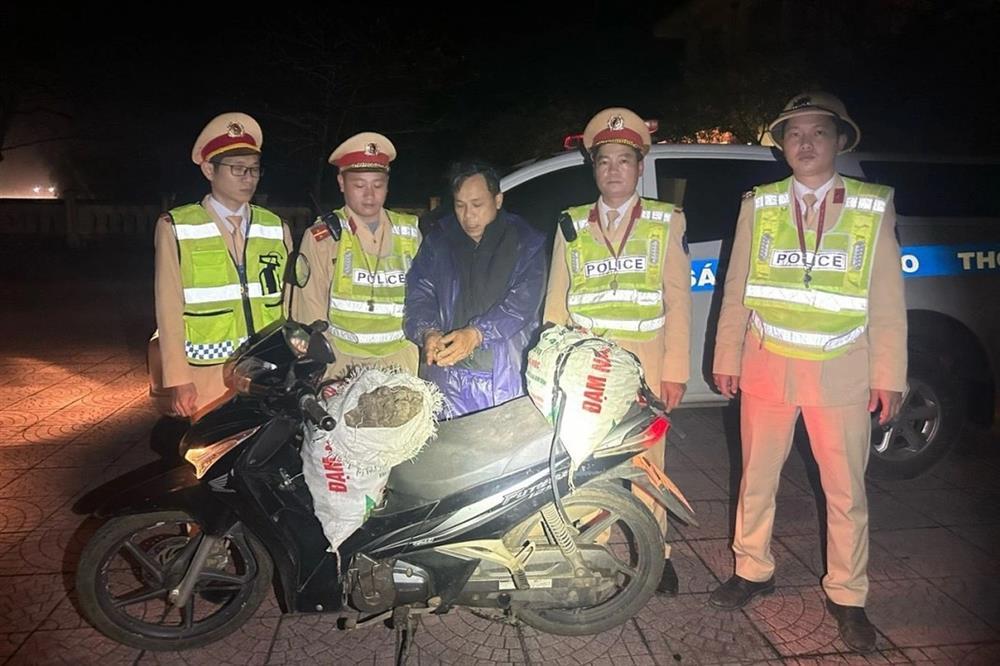 Chặn đứng hơn 80kg thuốc nổ chuẩn bị được tiêu thụ-1