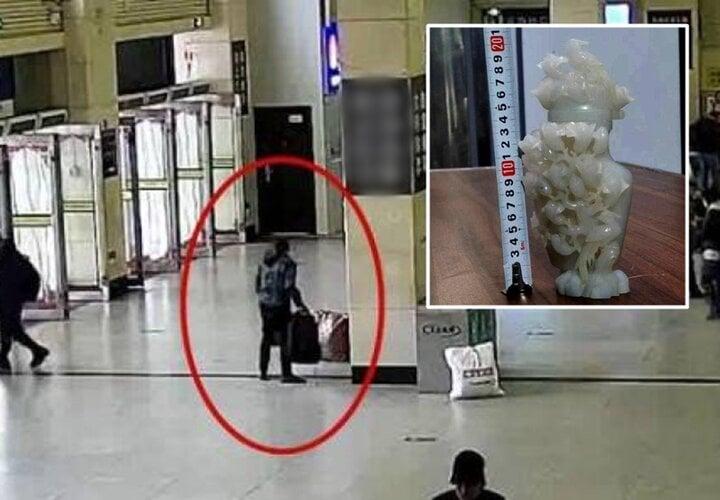 Tên trộm siêu ngớ ngẩn: Báo cảnh sát việc mất cái bình ngọc mà chính mình ăn cắp-1