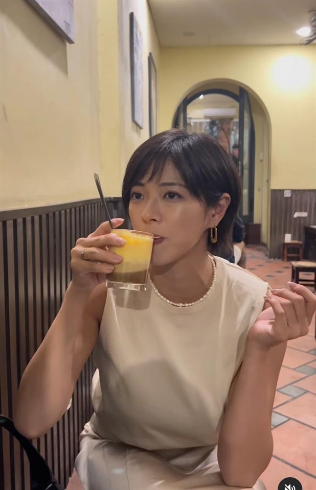 Kình ngư Nhật Bản phải bỏ nghề vì vòng 1 quá khổ, ra Hà Nội mặc kín đáo được khen-3