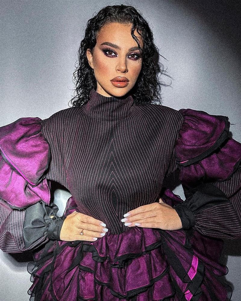 Nhan sắc đối thủ mới của Mai Phương ở Hoa hậu Thế giới-3