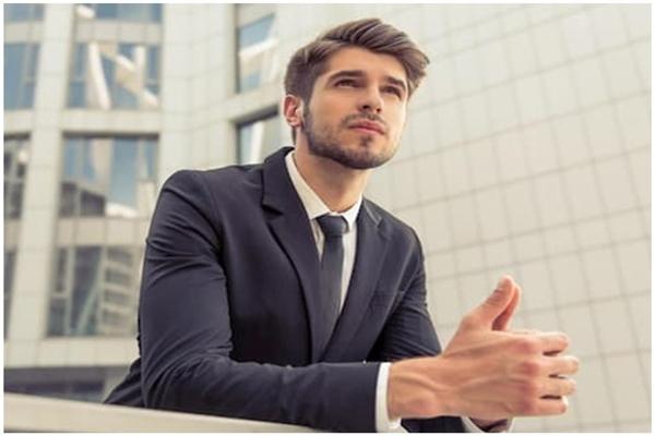 Không phải gương mặt điển trai, đây là 5 điều ở đàn ông mà phụ nữ thấy cuốn hút nhất-1