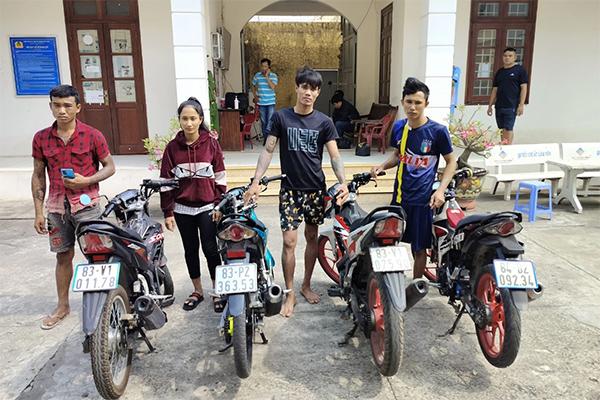 Nhiều ô tô bị cào xước thân xe, cắm đinh vào lốp khi đỗ ven đường TP Bắc Ninh-4