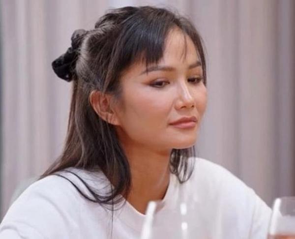 Bạn trai bỏ HHen Niê, Hồ Hoài Anh - Lưu Hương Giang ly hôn và loạt đời tư phơi bày ở Chị Đẹp-1