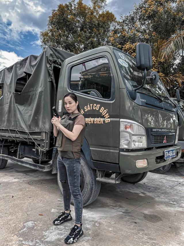 Nàng Vàng Anh đình đám giờ là Thượng uý Công an, tuổi U40 đẹp đằm thắm, ở nhà sang như khách sạn-3