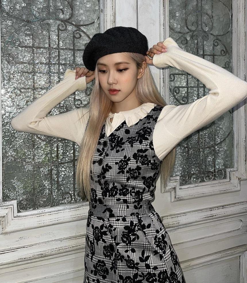 Tham khảo BLACKPINK 10 cách diện váy họa tiết trẻ trung và sang trọng cho dịp Tết-8