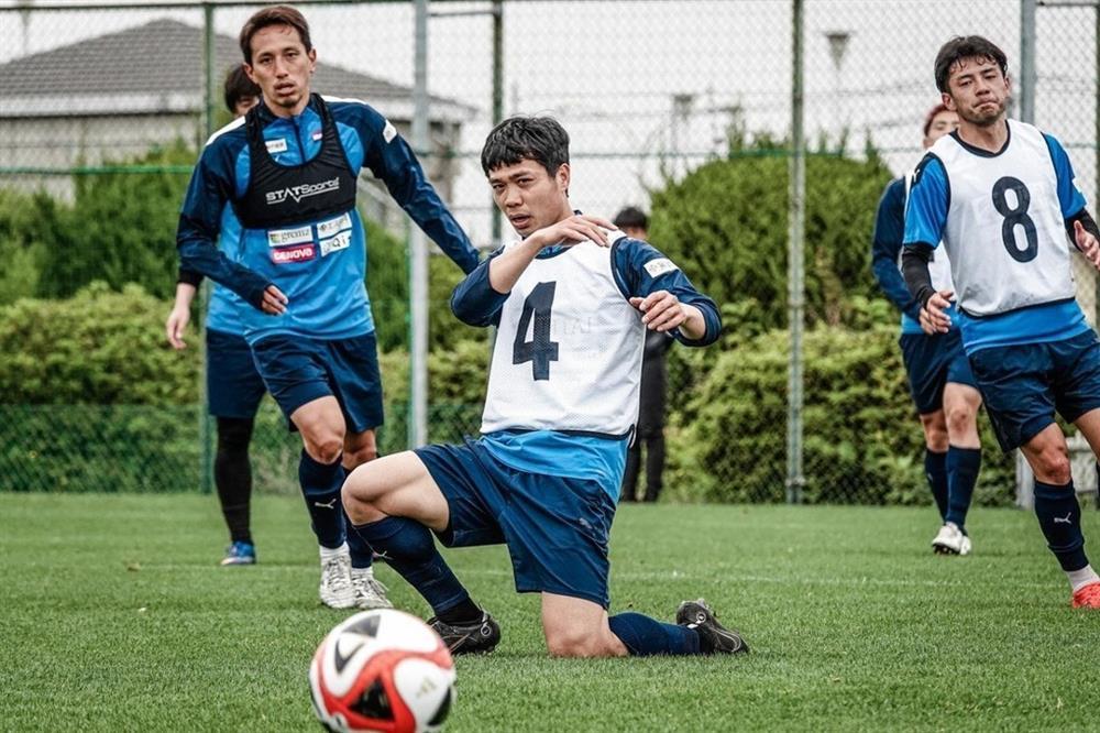 Công Phượng nói điều bất ngờ về HLV Troussier trên báo Nhật Bản-3