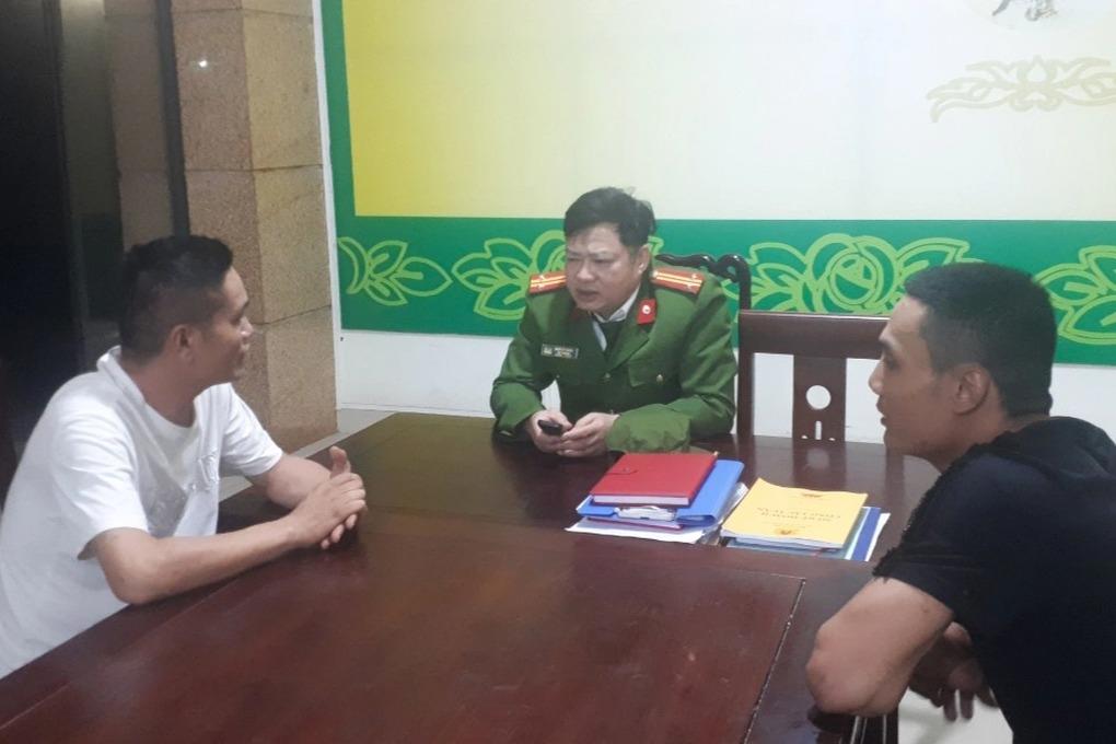 Mâu thuẫn trong quán hát, 2 thanh niên bị chém gục-2