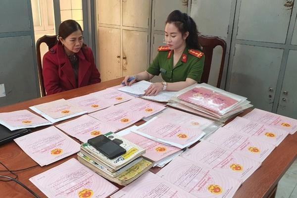 Bắt nhóm cho vay lãi cắt cổ 365%/năm-2