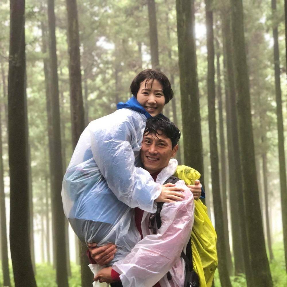 Nam diễn viên suy sụp vì con trai hai tuần tuổi qua đời, vợ bỏ đi-2