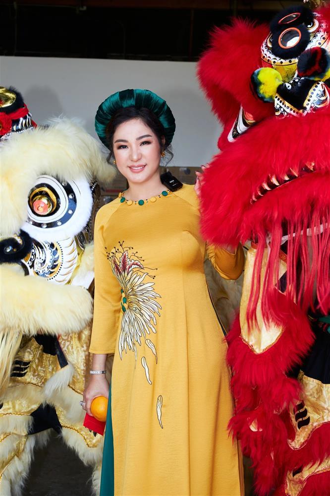 Thúy Nga lên tiếng về tin đồn sang Mỹ trốn nợ-2