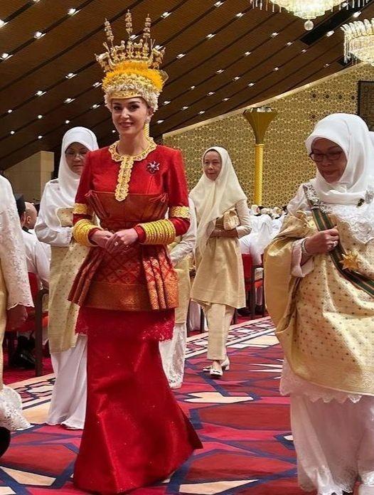 Sắc vóc và gia thế cô gái cưới Hoàng tử Brunei, hôn lễ tổ chức 10 ngày-2