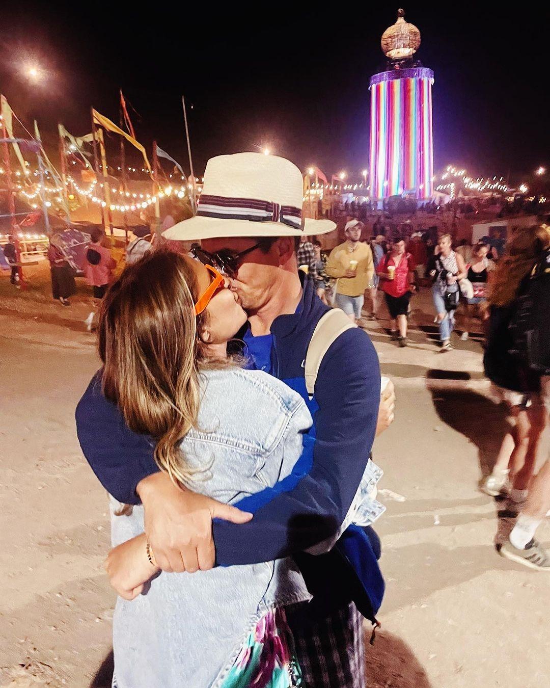 Người vợ của cầu thủ nổi tiếng hư hỏng nhất nước Anh-5