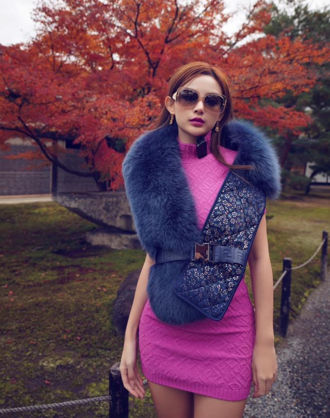 Huyền Baby hiếm hoi khoe mẹ chồng quyền lực, nhan sắc gây bất ngờ vì trẻ trung không kém con dâu-4