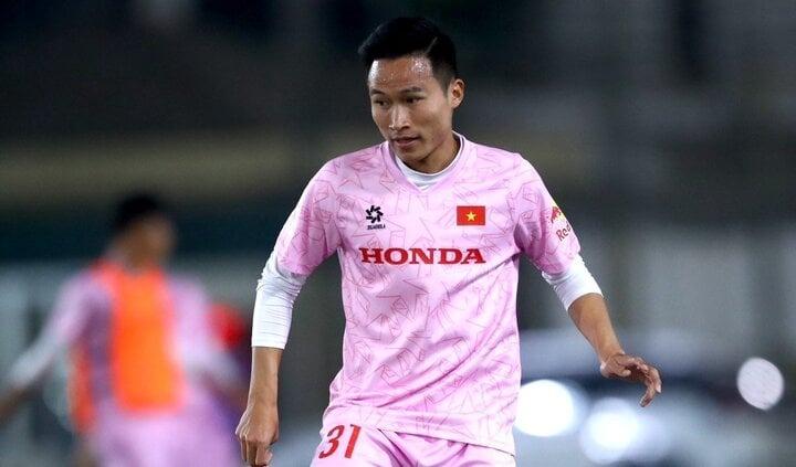 4 cầu thủ tuyển Việt Nam bị loại vội vã về nước trong đêm-1