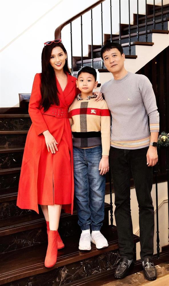 Hôn nhân đời thực của diễn viên VFC: Lã Thanh Huyền có cuộc sống hoàn mỹ bên chồng hơn 12 tuổi ra sao?-8