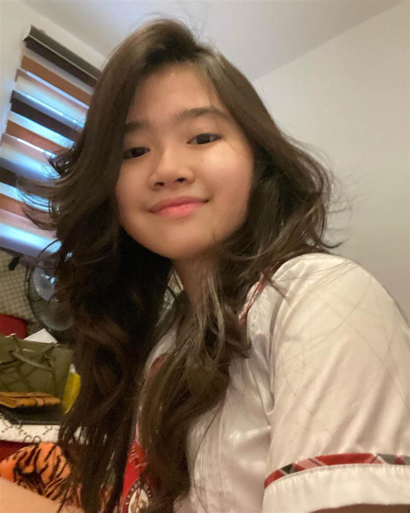 Cô bé vì xinh như thiên thần từng bị đồn được đại gia Dubai nhận nuôi giờ ra sao?-7