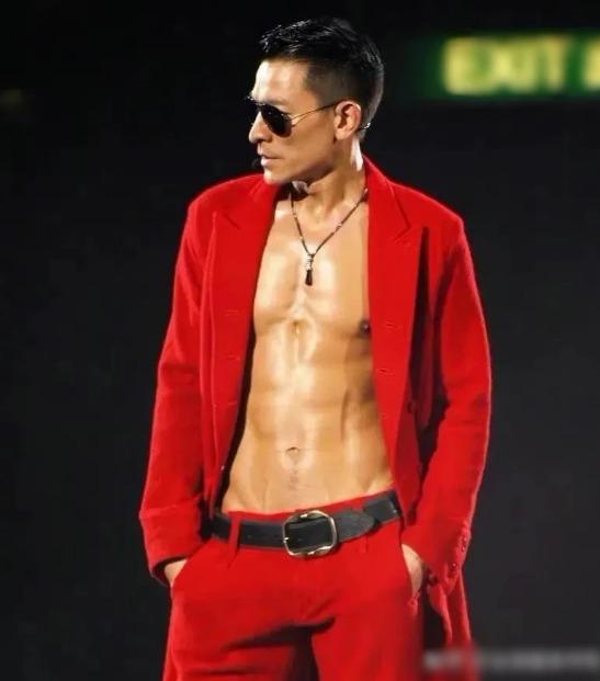 Lý do Lưu Đức Hoa từ một kẻ vô danh trở thành thủ lĩnh Tứ đại thiên vương, nổi tiếng suốt gần 40 năm-2