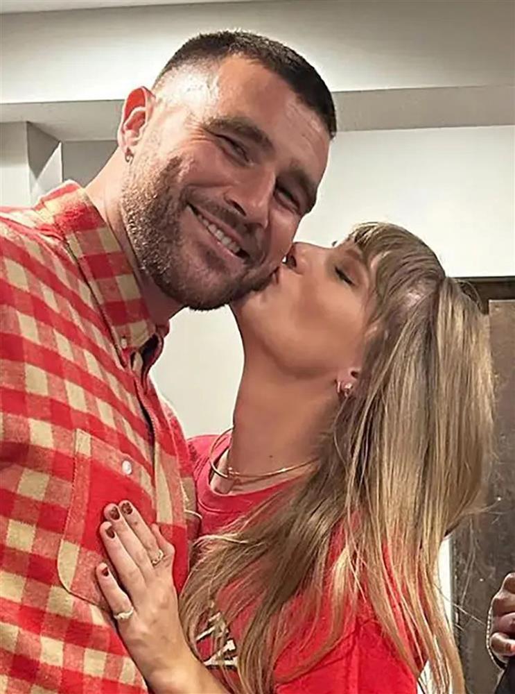 Xôn xao thông tin Taylor Swift sẽ đính hôn bạn trai cầu thủ vào tháng 7/2024-1