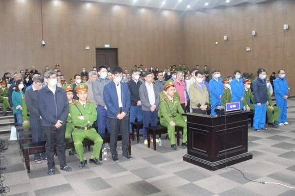 Người nhiều lần từ chối nhận tiền của Việt Á được miễn trách nhiệm hình sự-2