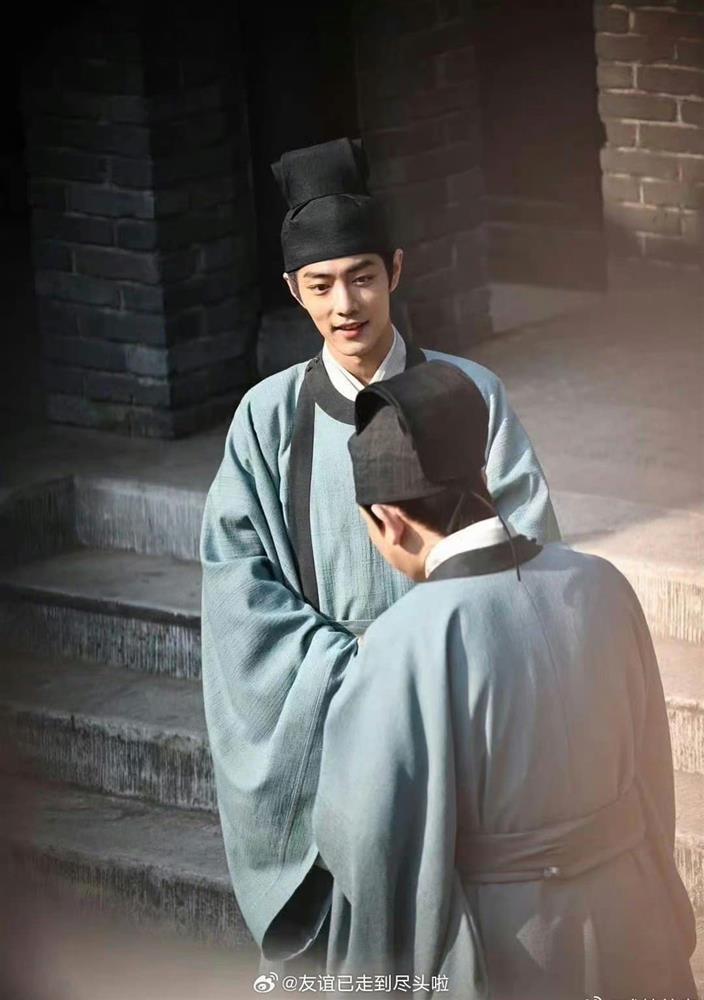 Nam thần Tiêu Chiến xuống phố check-in với biển quảng cáo của chính mình, fan tiếc nuối vì bỏ lỡ cơ hội vàng-5