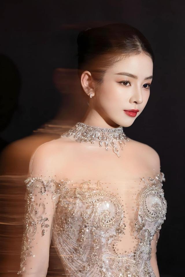 Showbiz Việt: Hậu tan vỡ, loạt mỹ nhân khoe sắc rạng ngời!-4