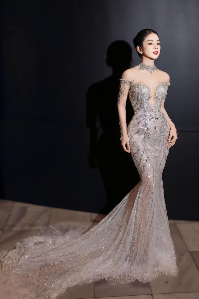 Showbiz Việt: Hậu tan vỡ, loạt mỹ nhân khoe sắc rạng ngời!-5