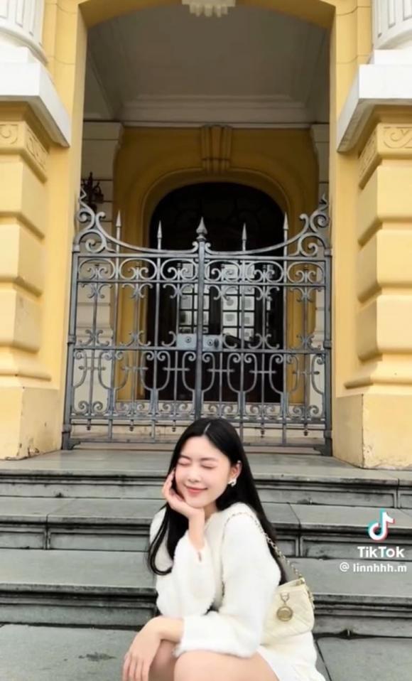 Thả dáng trên phố, Lọ Lem nhà Quyền Linh gây sốt với visual nổi bật hết nấc-2