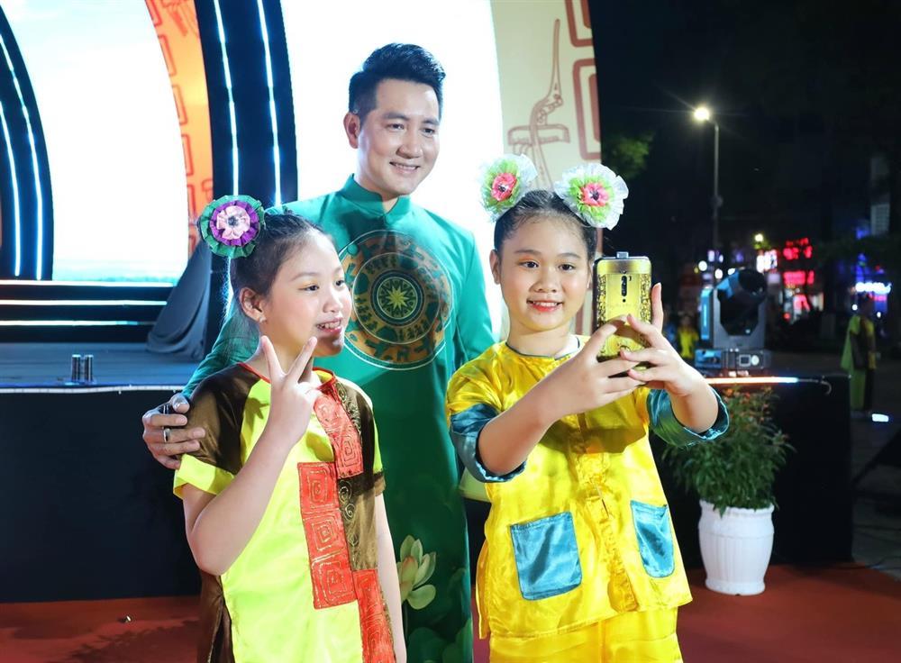 Dàn sao Lọ lem thời @ sau 16 năm: Người viên mãn, người U50 vẫn độc thân-9