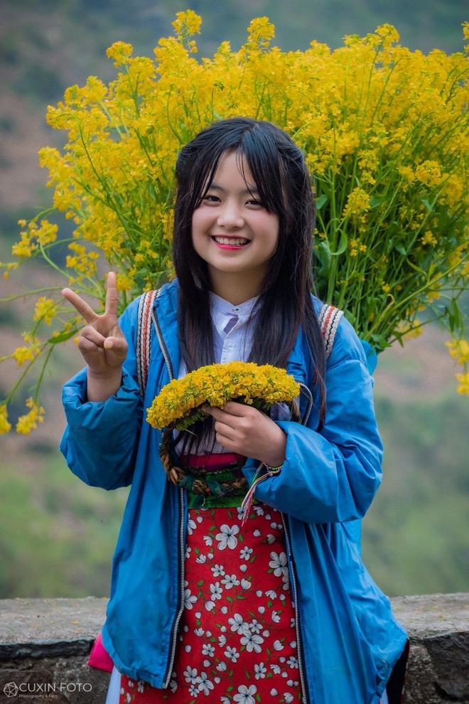 Xuất hiện hình ảnh được cho là Phúng Phính Hà Giang đã lên xe hoa-4