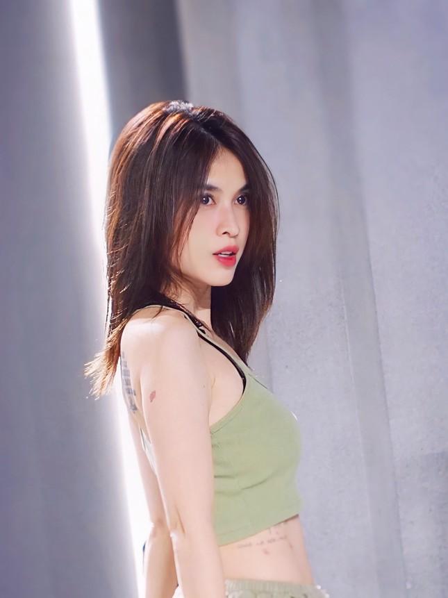 Chị đẹp Tú Vi tiết lộ nhận nhiều chỉ trích: Tôi có buồn khi đọc những bình luận chửi bới mình chứ-6