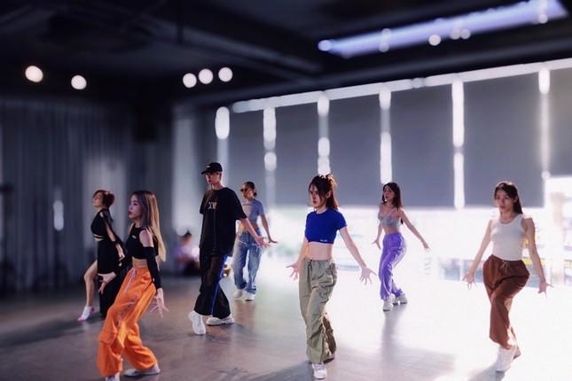 Chị đẹp Tú Vi tiết lộ nhận nhiều chỉ trích: Tôi có buồn khi đọc những bình luận chửi bới mình chứ-3