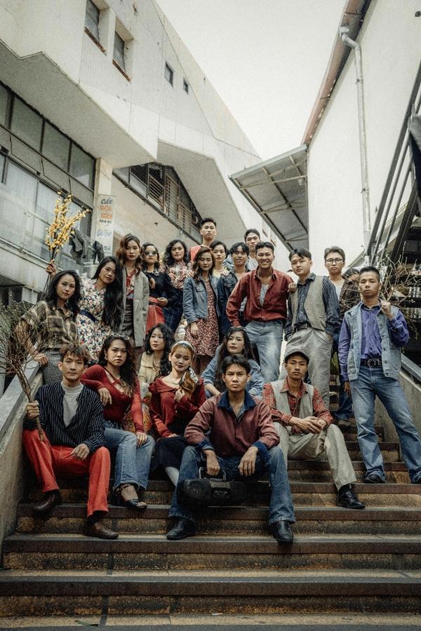 Nhóm bạn trẻ Hà Nội chụp bộ ảnh Tết thập niên 80 gây sốt-7