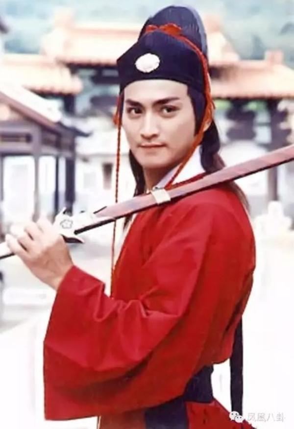 Bị đồn hói đầu, Triển Chiêu Hà Gia Kính có màn đáp trả cực chất-5