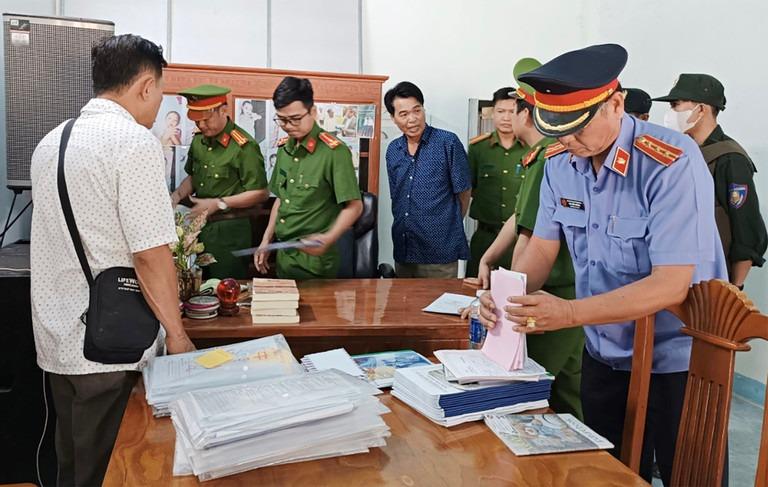 Bắt nhóm đối tượng lừa đảo, bảo kê lộng hành ở Kiên Giang-2