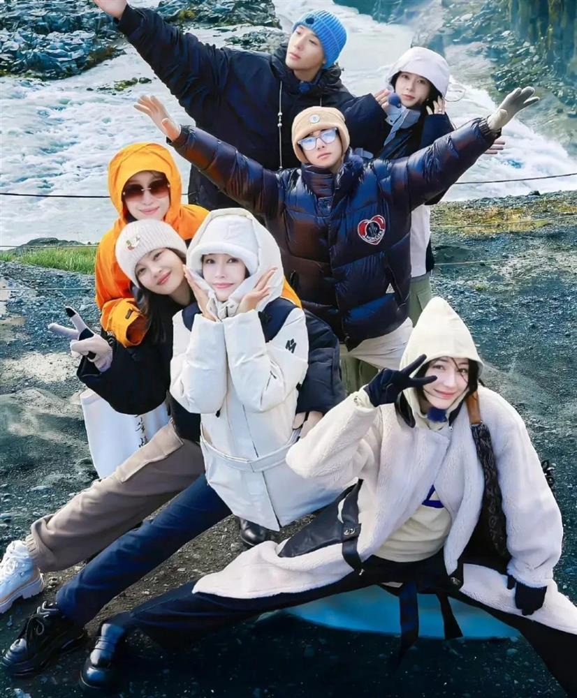 Địch Lệ Nhiệt Ba bị chê giả tạo-5