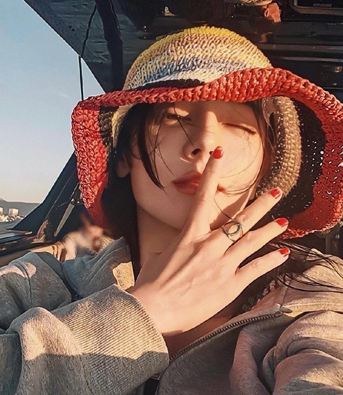 Địch Lệ Nhiệt Ba bị chê giả tạo-6