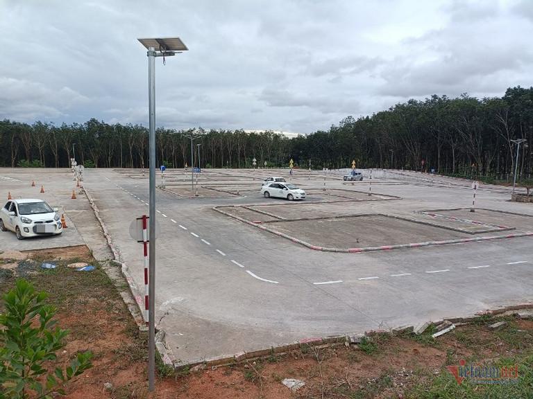 Kỷ luật chủ tịch xã vụ biến gần 2ha đất nông nghiệp thành cơ sở đào tạo lái xe-1