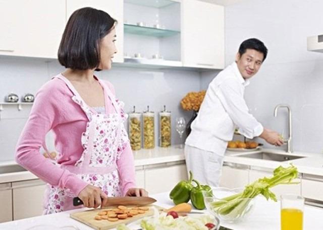 Với đàn ông, khoản đầu tư tốt nhất trong cuộc đời là đối xử tốt với vợ mình-2