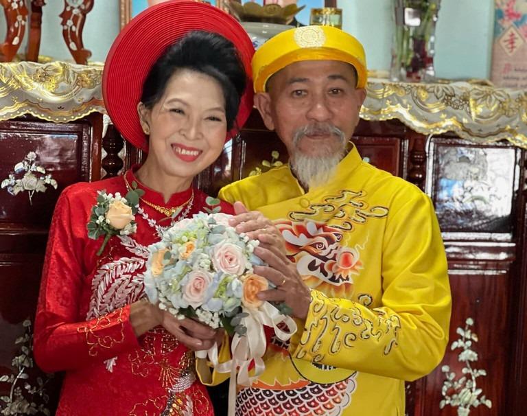 Phát hiện tình đầu 62 tuổi chưa lấy chồng, chú rể U70 từ Mỹ về Việt Nam hỏi cưới-1