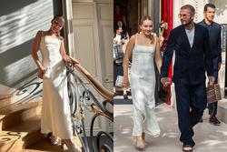 Harper Beckham biết 'làm điệu', được mẹ thiết kế váy đắt tiền đi dự sự kiện