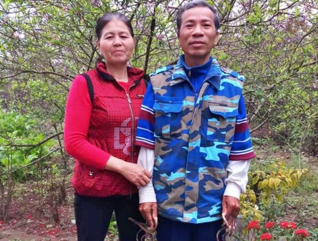 Vợ người đàn ông có móng tay dài 1m: ‘Người ta nói tôi phải hầu chồng vất vả’-3