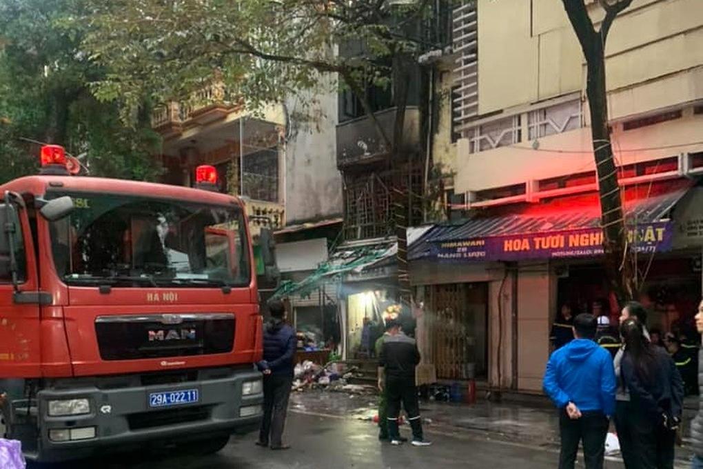 Vụ cháy trên phố cổ: Nhà nhiều lối thoát hiểm nhưng 4 người vẫn tử vong-8