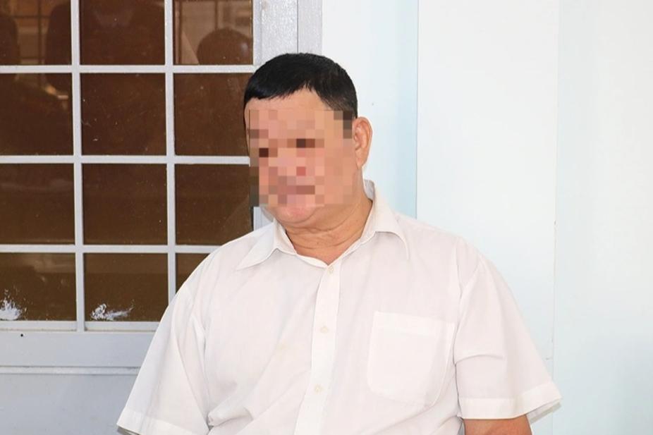 Tạm đình chỉ thầy giáo dạy lái xe dính cồn chở 3 học viên-2