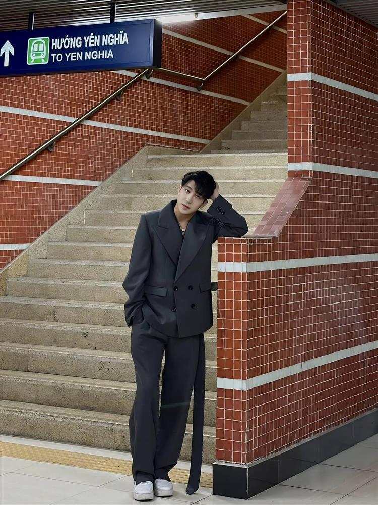 Style lãng tử từ phim đến đời thực của B Trần - người chồng bội bạc của Quỳnh Kool-2