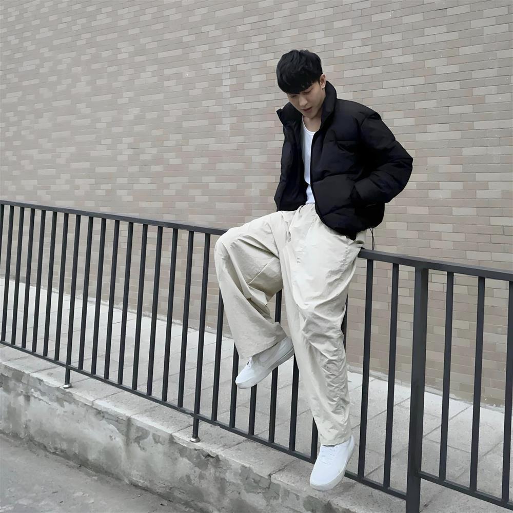 Style lãng tử từ phim đến đời thực của B Trần - người chồng bội bạc của Quỳnh Kool-5