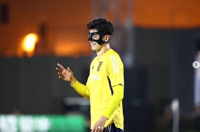 Trai đẹp ĐT Nhật Bản khiến hội chị em săn in-tư: Dù là đối thủ nhưng vẫn phải ngắm-9