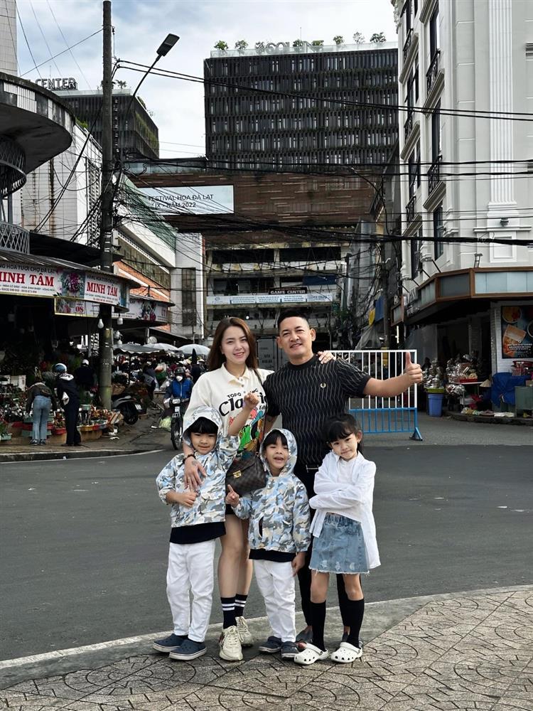 Hải Băng sau 4 năm giải nghệ: Bán hàng online, sung túc bên chồng và 3 con-9