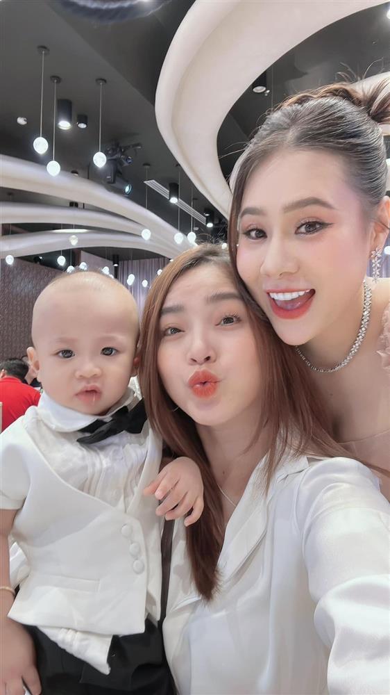 Hải Băng sau 4 năm giải nghệ: Bán hàng online, sung túc bên chồng và 3 con-14