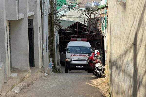 Cô giáo mầm non nghi bị hàng xóm tạt xăng châm lửa-2